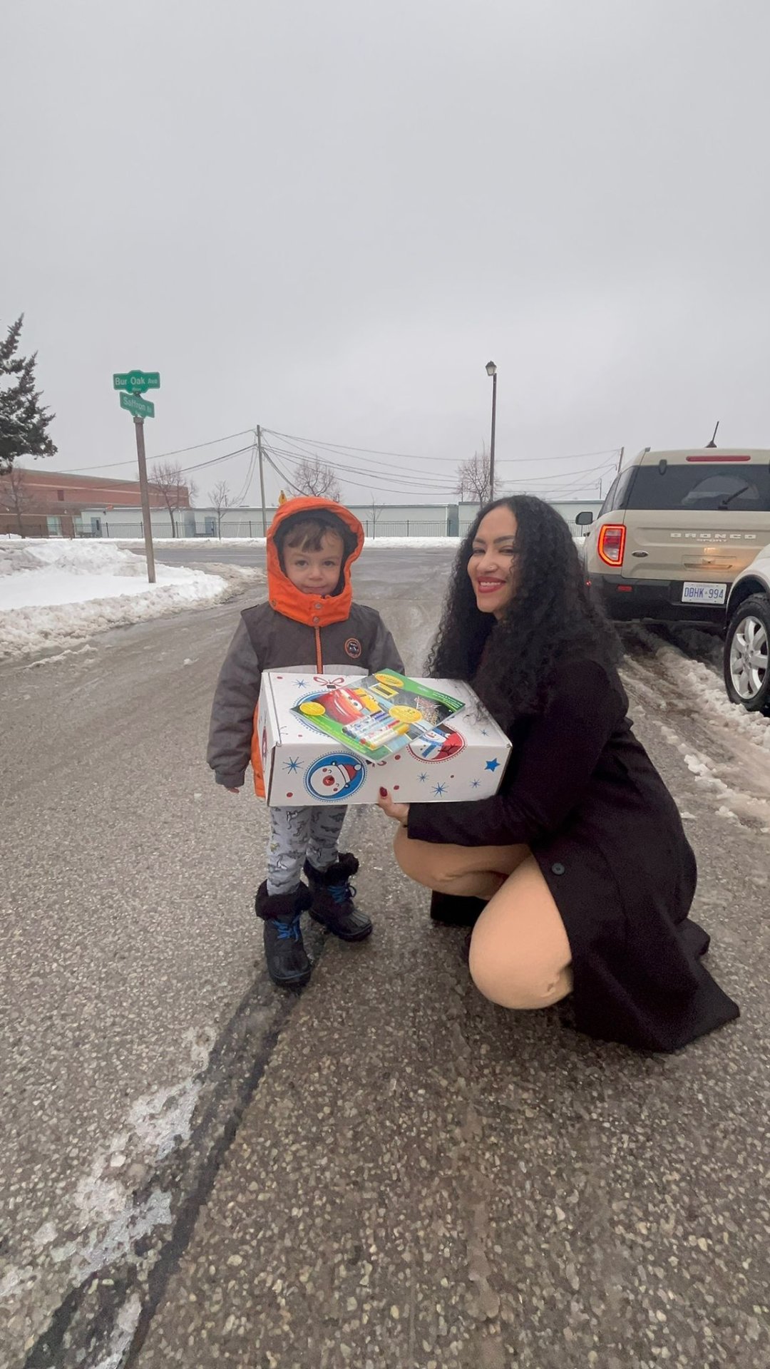 Family celebrating together outdoors with Empower To Thrive holiday packages